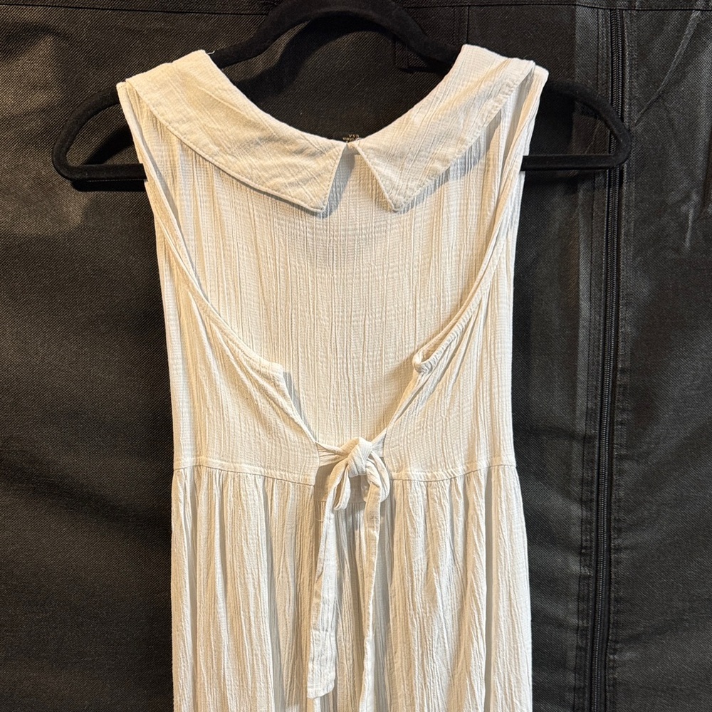 Boho White Maxi Dress with Collar - Picture 6 of 7